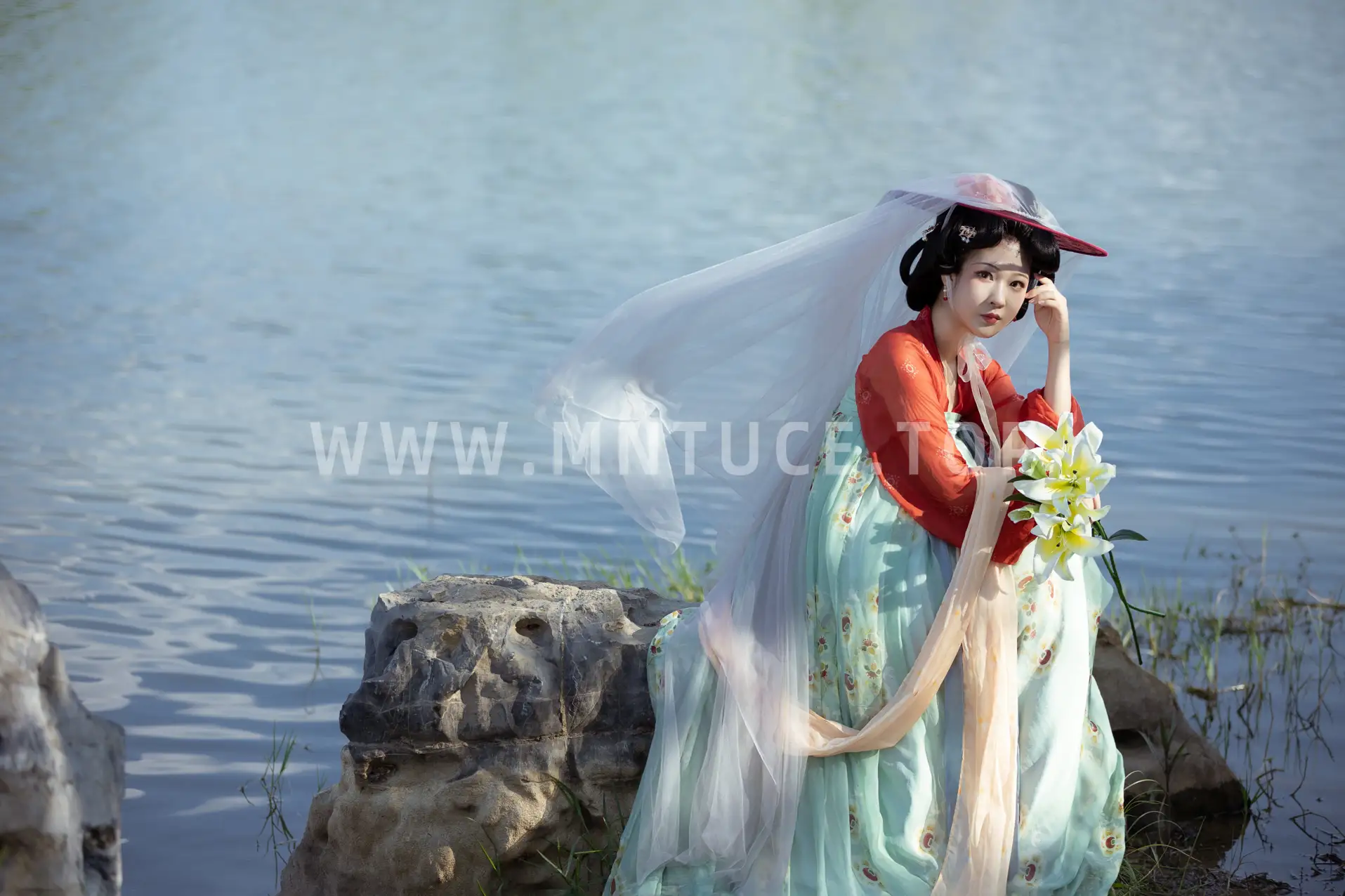 [YITUYU] 2022.11.25 Vol.2523 – Meeting a Beauty in Nanyuan Lili#[36P]-23